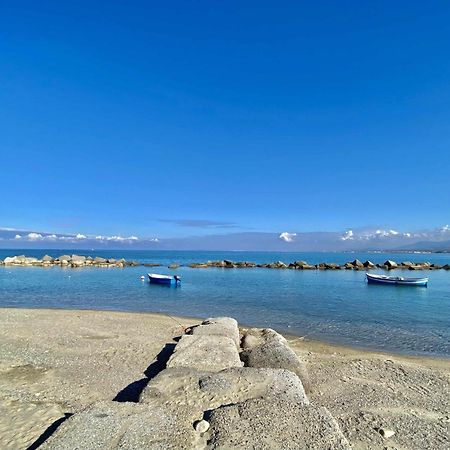 Appartamenti La Baia Del Rais ファルコーネ エクステリア 写真